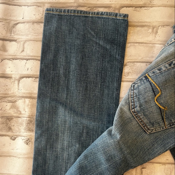 7 For All Mankind Lightwash Bootcut - Picture 7 of 8
